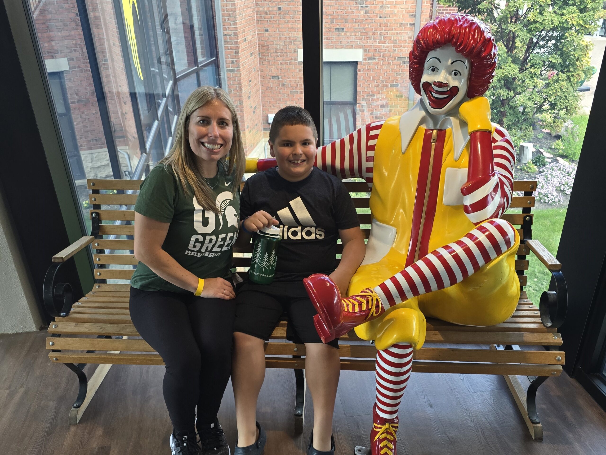 Frankie with mom and Ronald McDonald